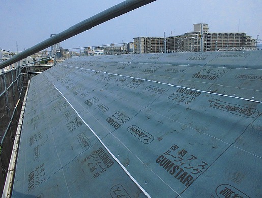 加古川市のカバー工事に伴うルーフィングの敷設